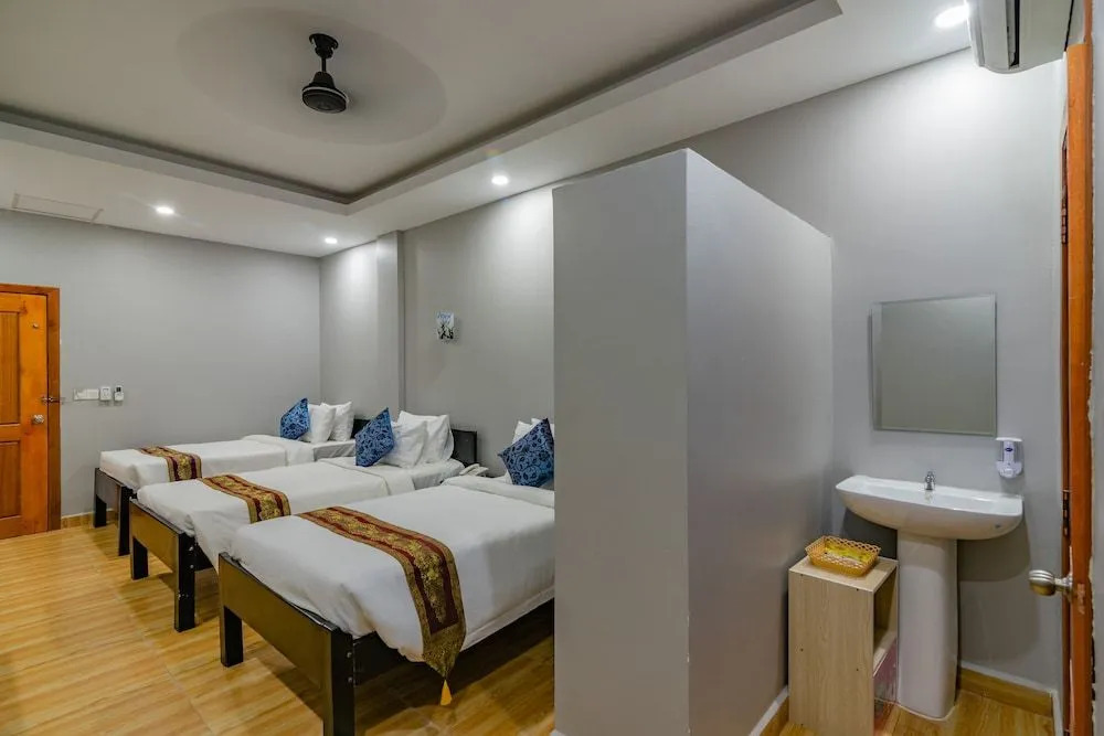 MidCity GoldenTown Hotel