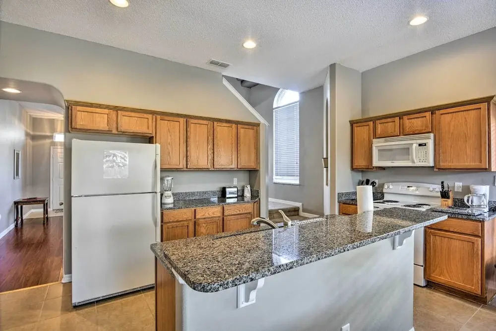 10 Mi to Disney: Resort Home w/ Pool & Spa