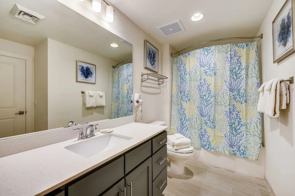 Calypso Beach Resort & Towers by Panhandle Getaways