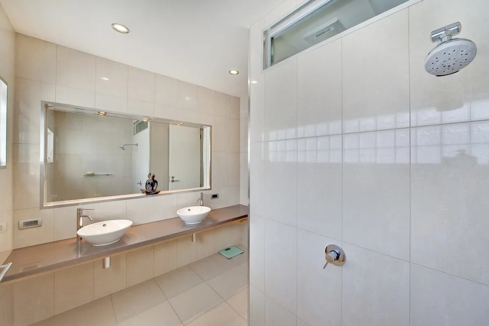32a Sackville St