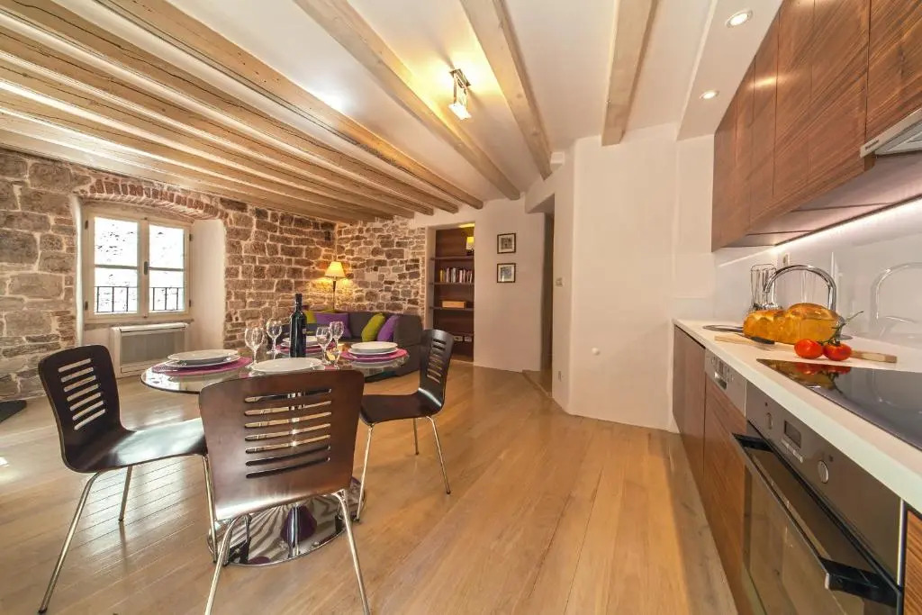 Luxury San Giovanni Apartments