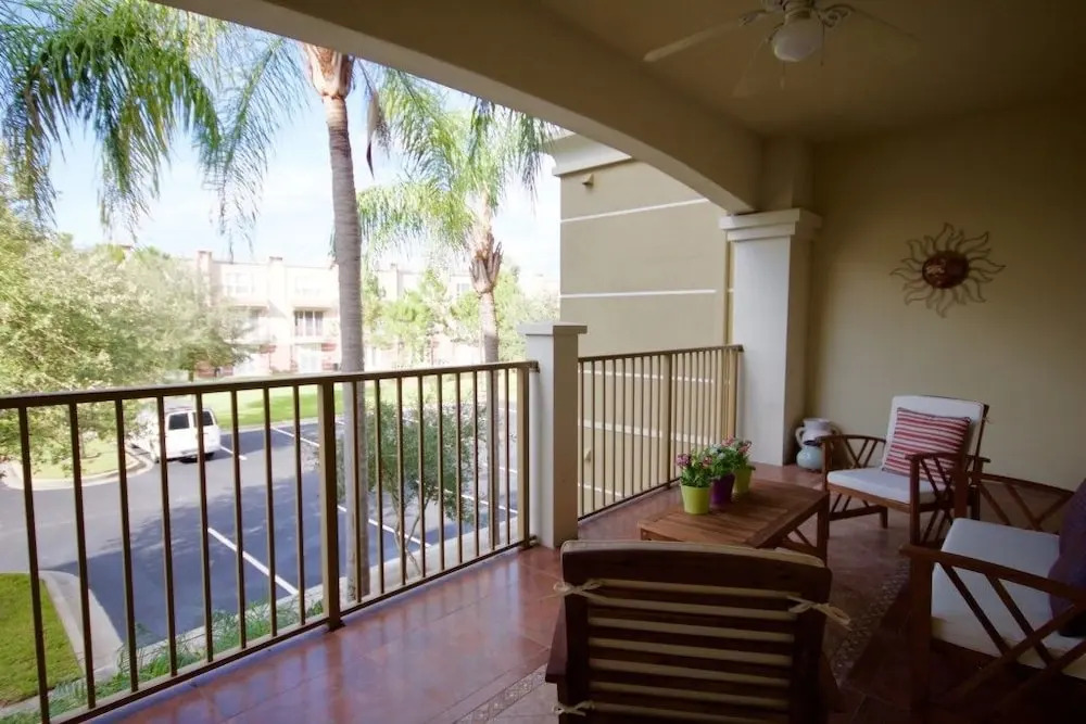 5049 Shoreway Loop #206,