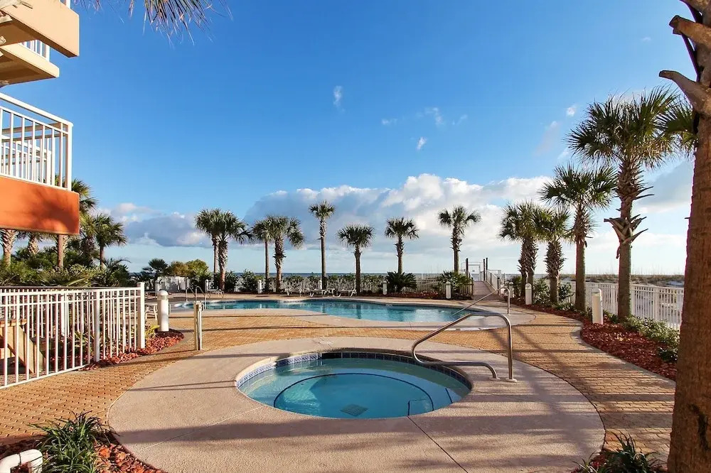Destin Towers 113 2 Bedroom Condo