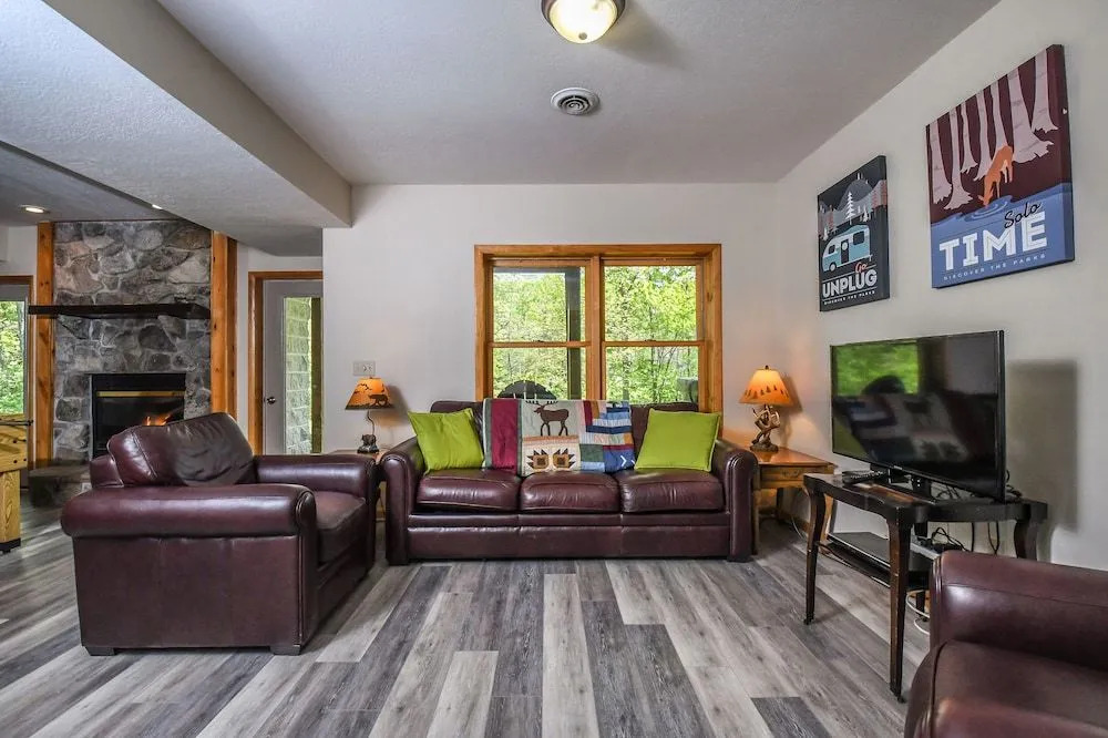 Toasted Marshmallow Lodge