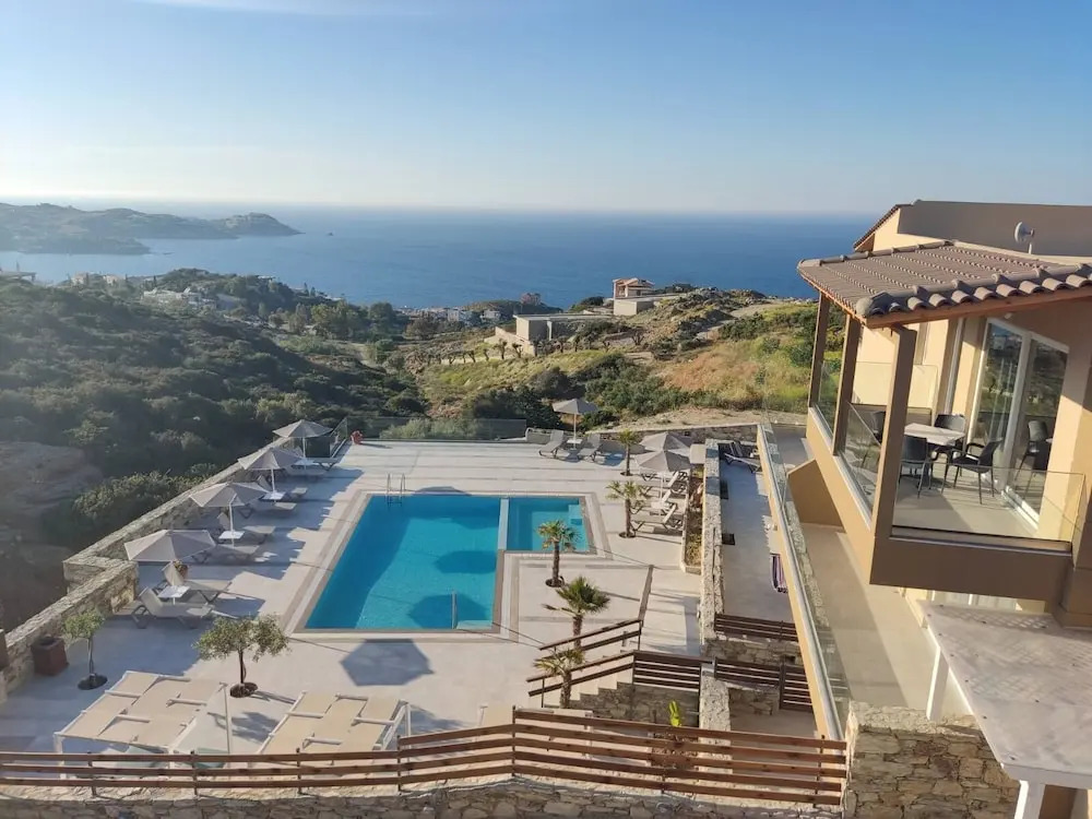 Spiros-Soula Thematic Suites