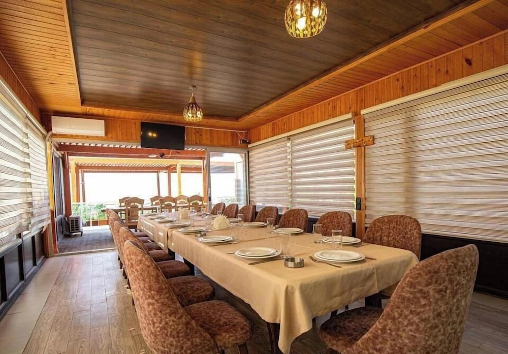 Gallery & Sea Hotel
