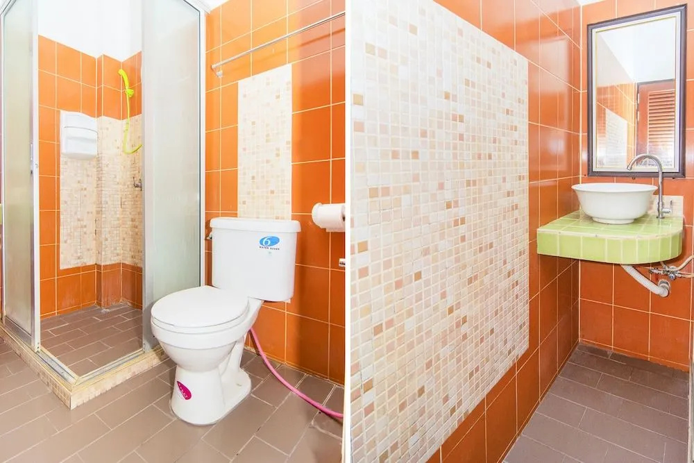 Korwanburi Hotel by OYO Rooms
