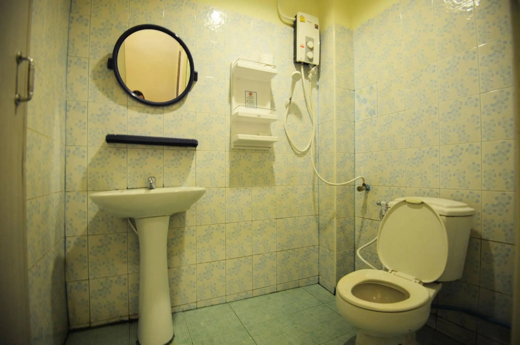 Phi Phi Bucket Hostel