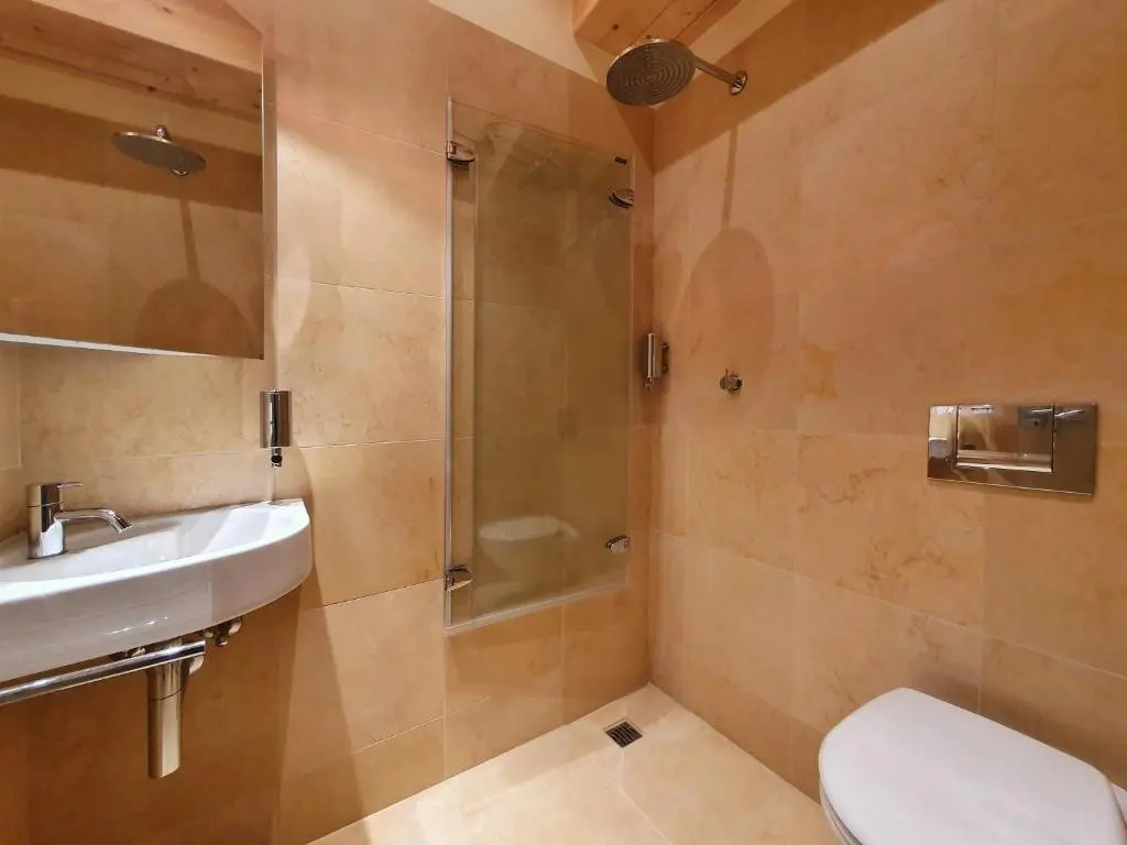 Aramis Dachwohnung 4