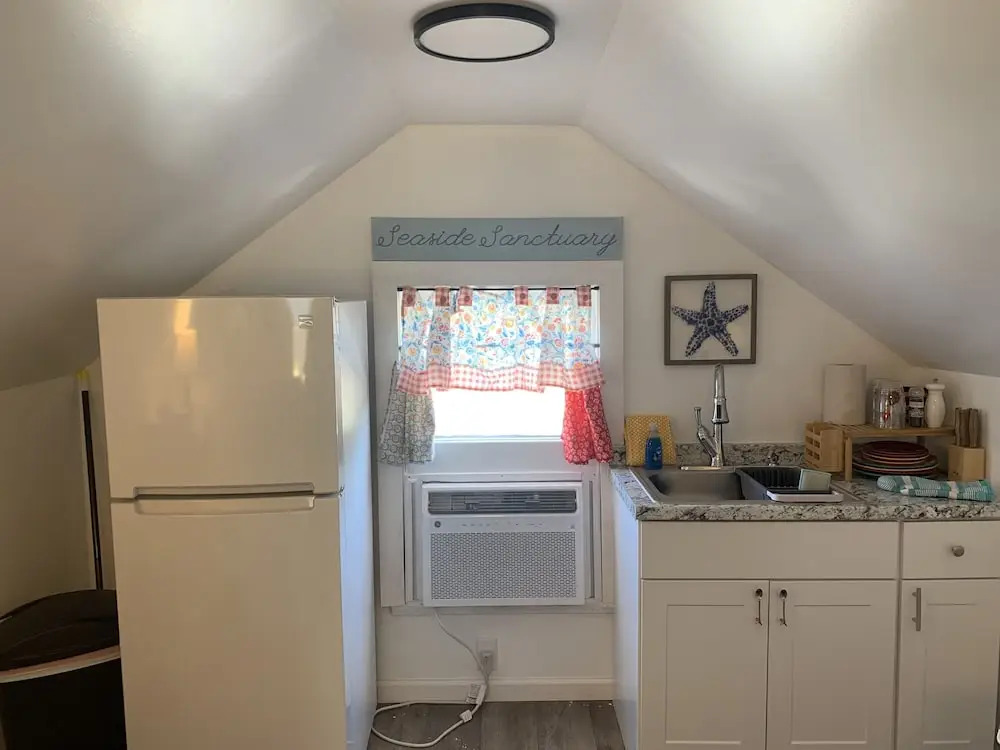 Loft At The Beach 1 Bedroom Apts by RedAwning