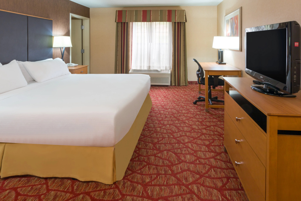 Holiday Inn Express Grants Pass by IHG
