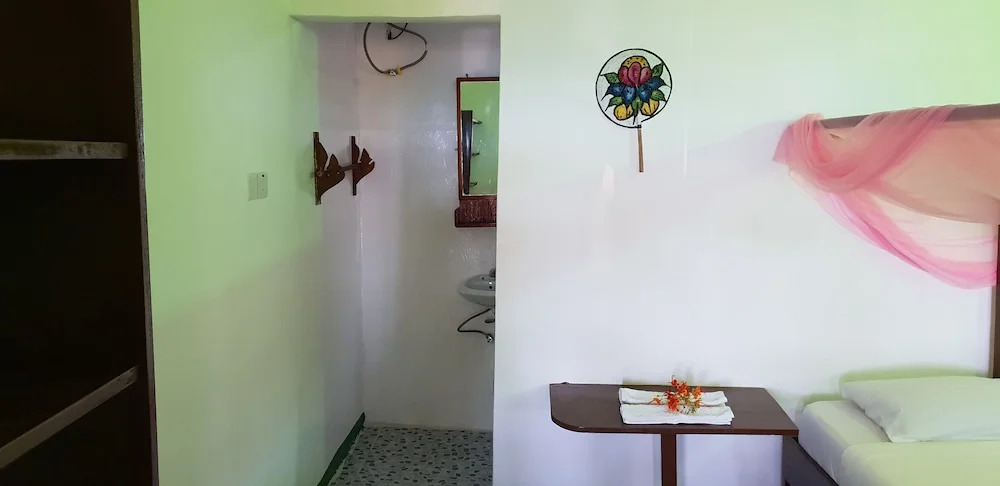 Ocean Breeze Lodge
