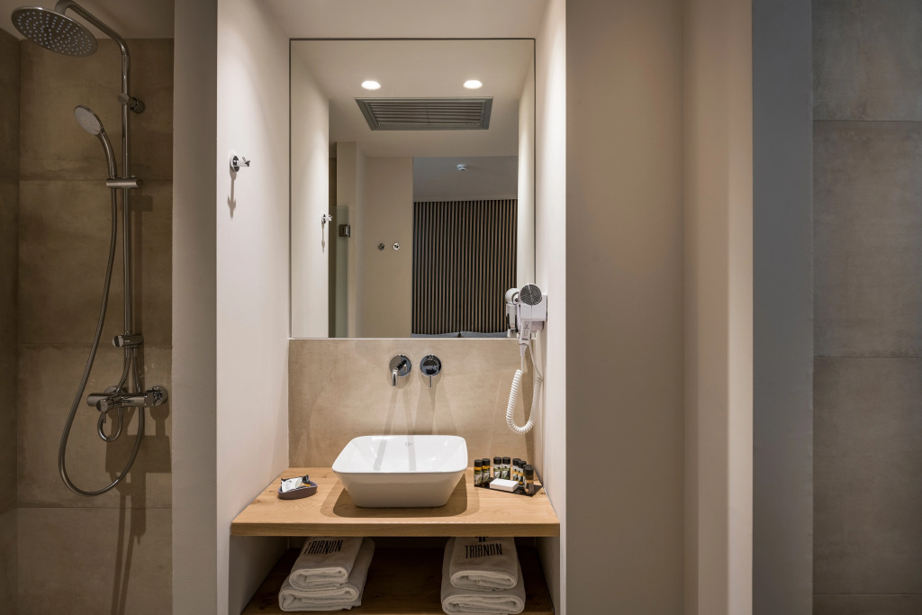 Trianon Luxury Apartments & Suites