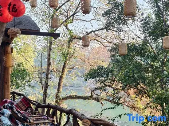 Wunian Ruyuan (Guilin Station Elephant Hill Scenic Area)