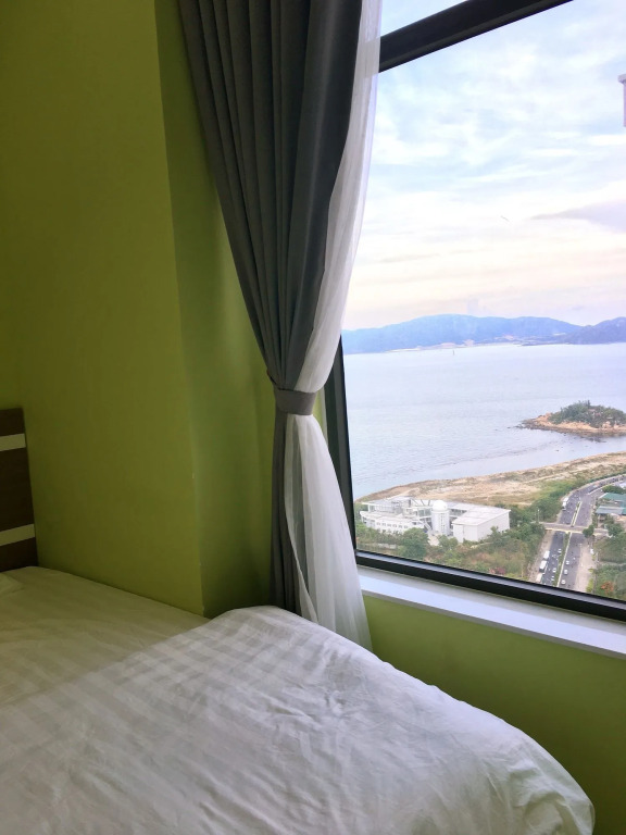 Seaview Front Apartment
