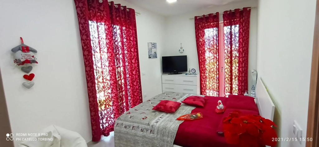 La Villa degli Dei - Parcheggio Privato, Aria Condizionata, Smart TV con Netflix, Giardino con Divanetti, Amaca e Altalena, Navetta per Aereoporto, Treno, Spiaggia
