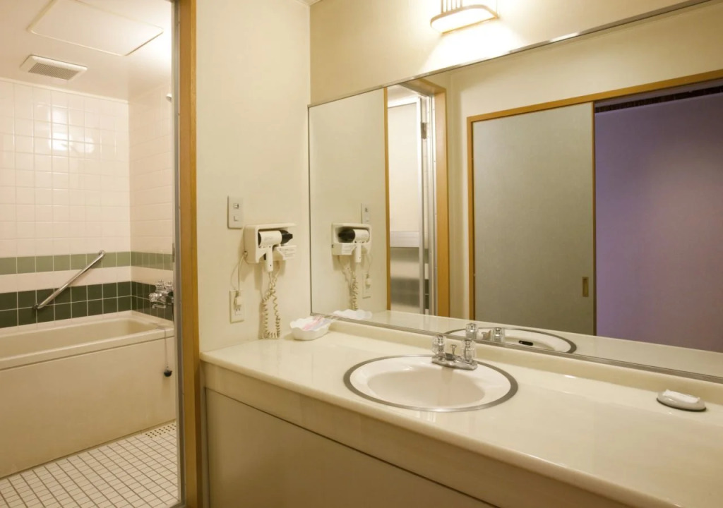 Yamatoya Honten Ryokan Osaka