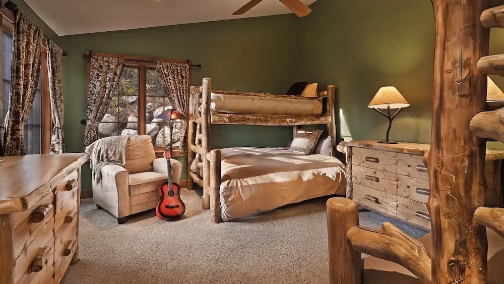 Bears Grande 8 BedroomHoliday home By Moving Mountains