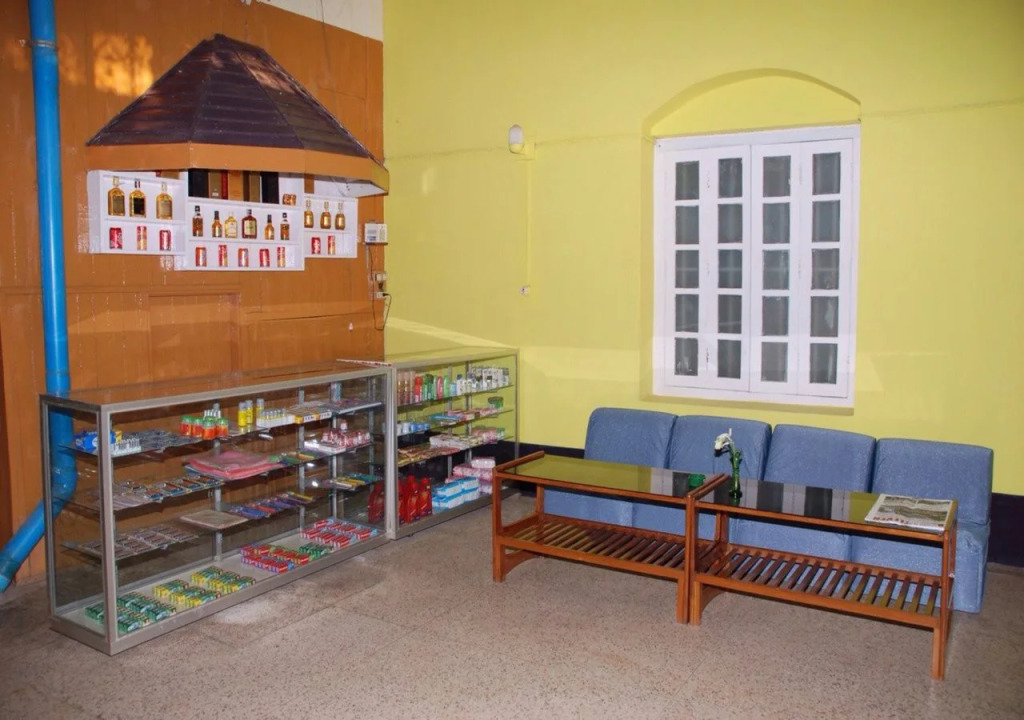 Than Lwin Hotel