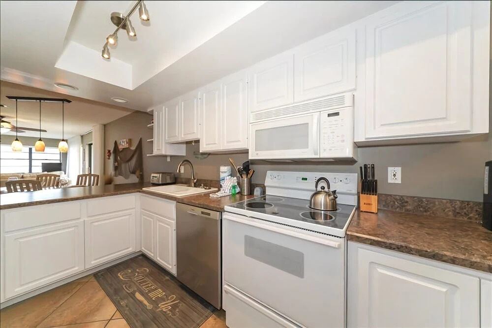 Bay Watch 1A 2 Bedrooms 2 Bathrooms Condo