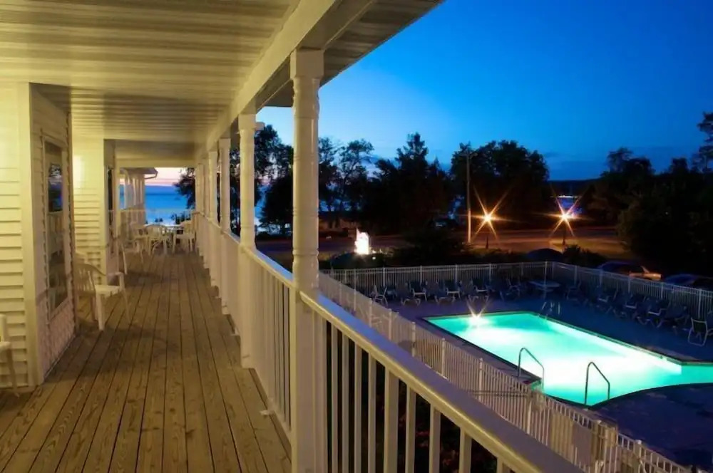 Bay Breeze Resort