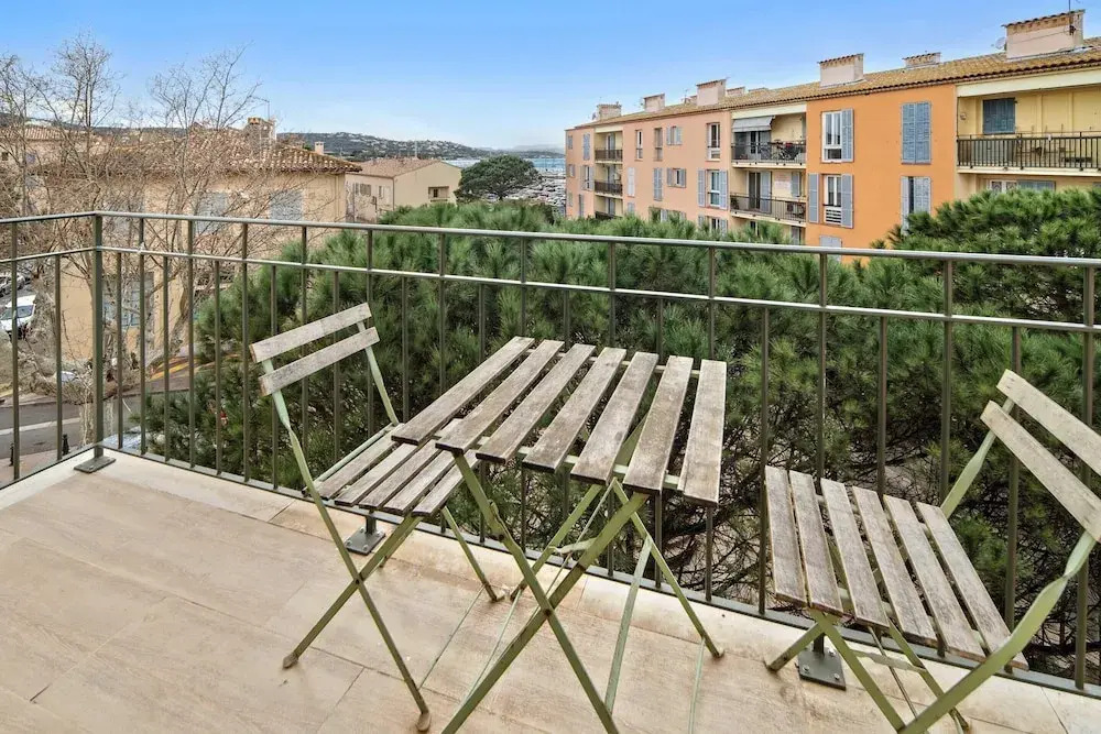 Bright Apartment - AC- 2P - Center of St Tropez