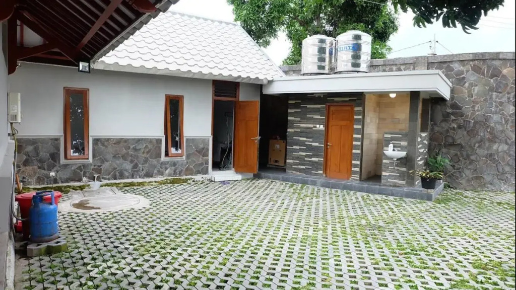 Omah Dronjongan Homestay Yogyakarta