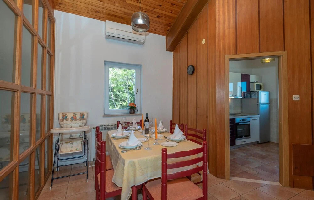Amazing Home in Hvar With Wifi and 3 Bedrooms