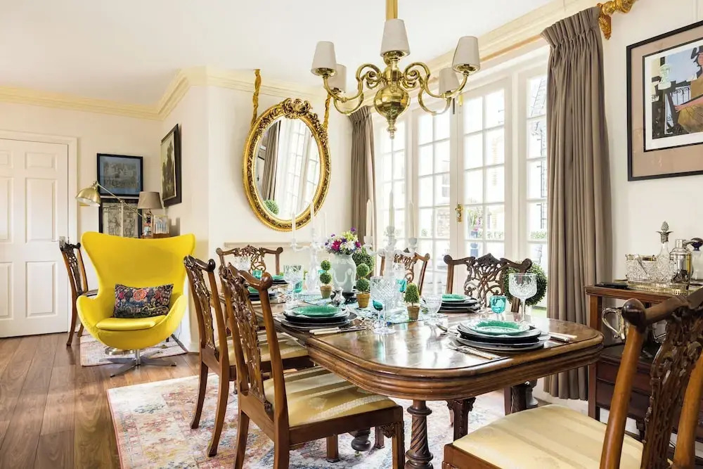 Mayfair 3-bed 6-guest W/patio & ac Berkeley Square