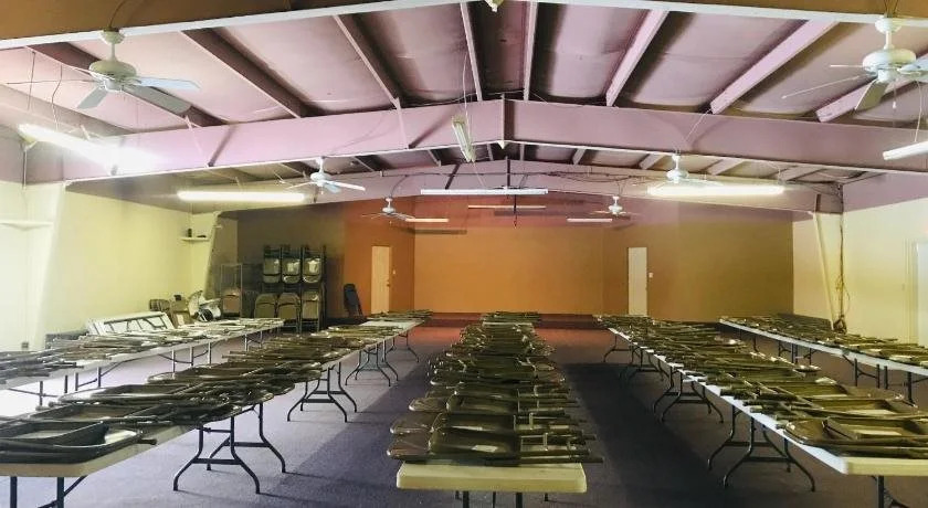 El Meson Lodge