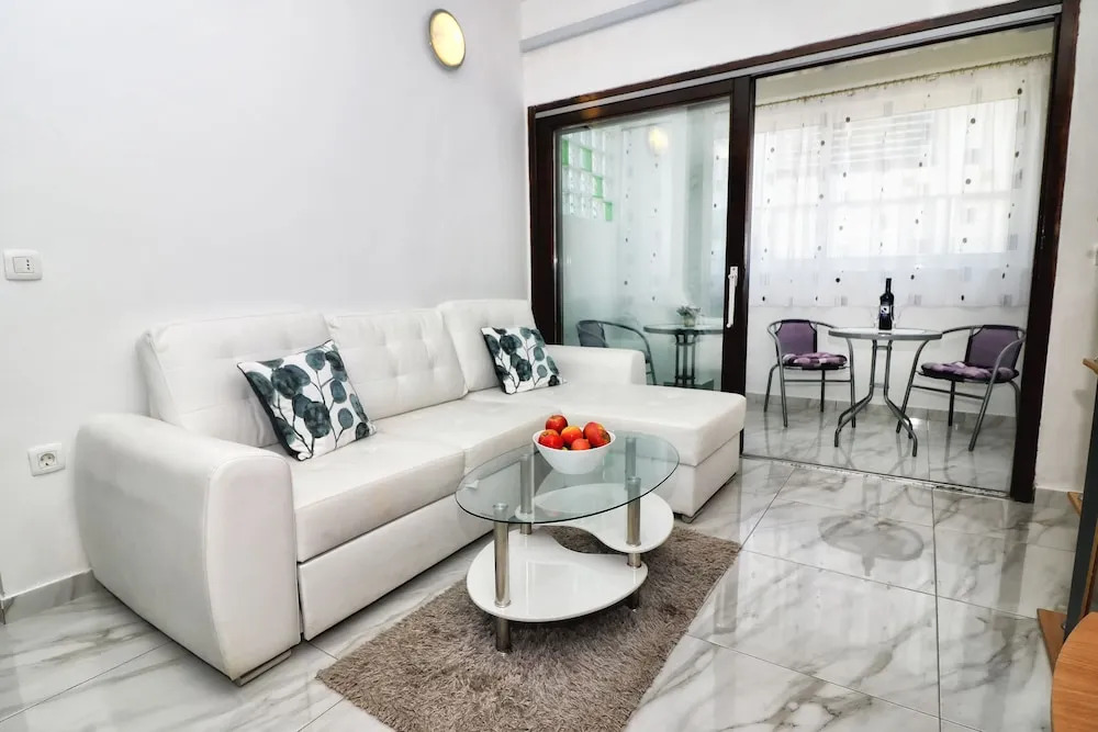 Apartment Bozac