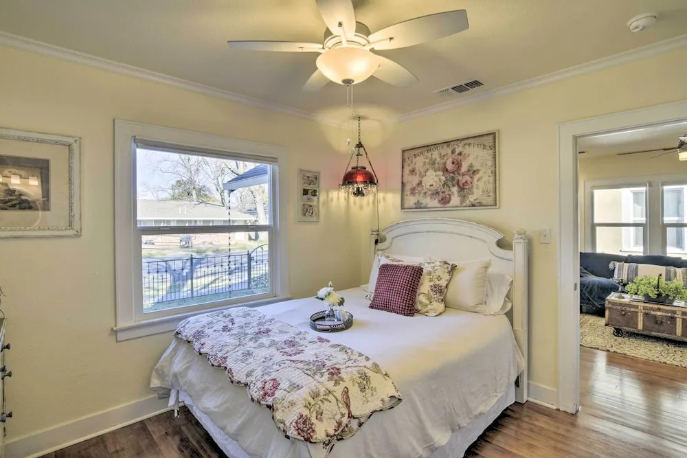 Ideally Located Chico Home - Fire Pit & Grill