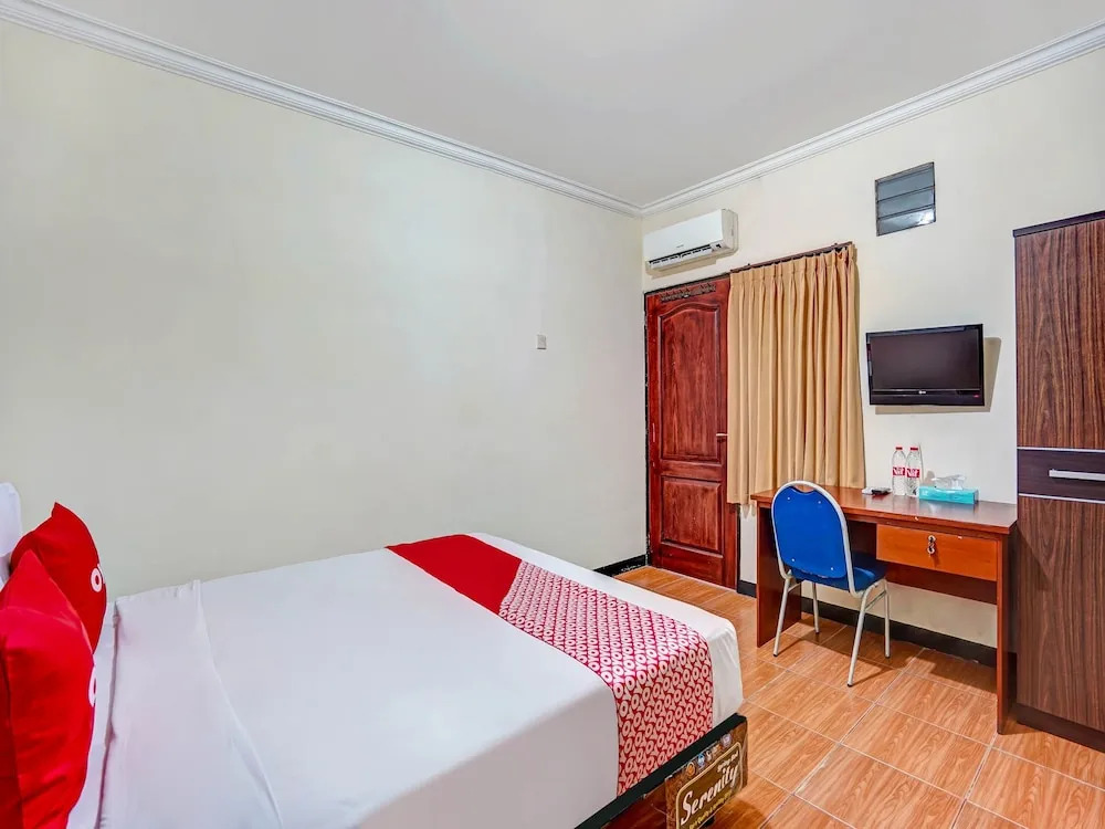 OYO Flagship 90899 Comfitel Siwalankerto