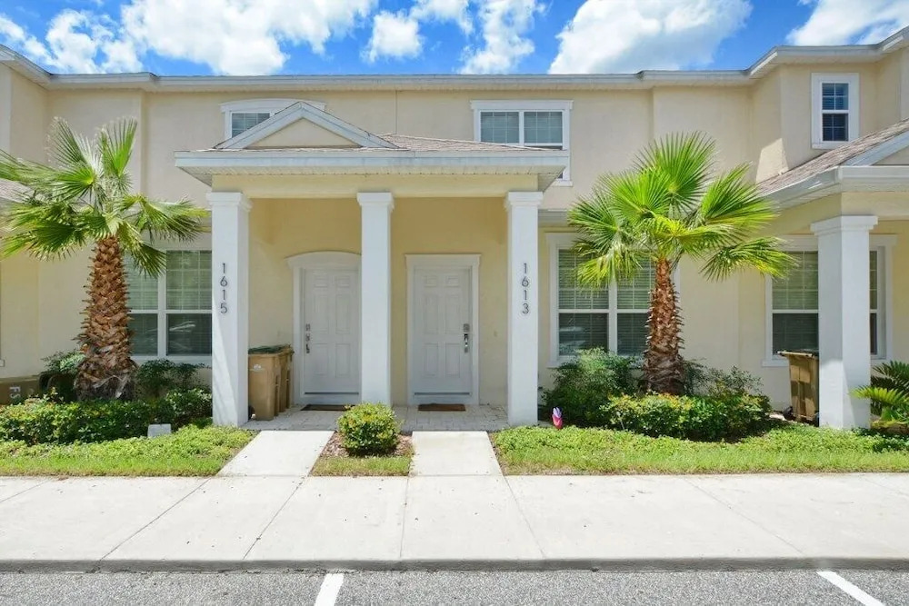 3-Bedroom Villa in Clermont 1613RC - Retreat