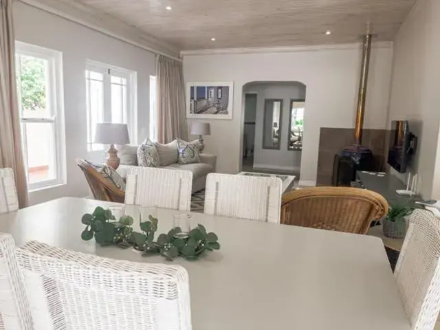 4278 River Club