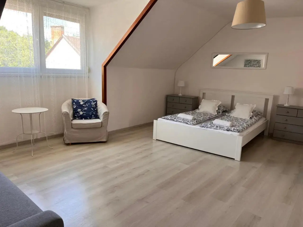Pacsirta Apartman Grand