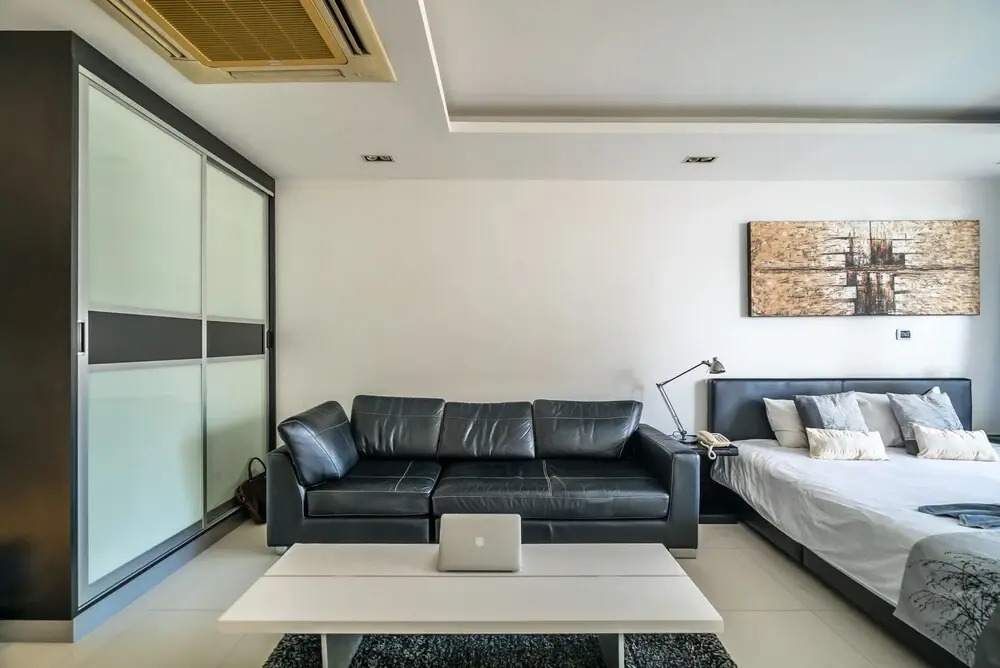 Nakalay Palm by Lofty