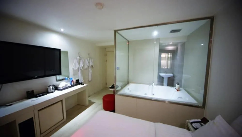 Gugi Motel