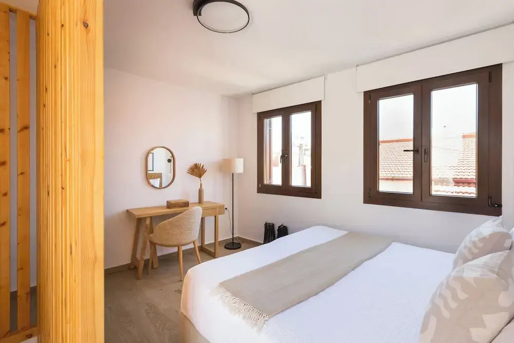 Old Town Charm-Cozy 2BR with Rooftop