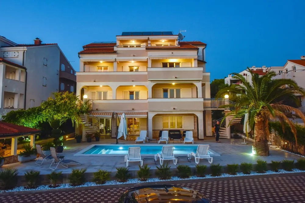 Pool Apartments Tolo