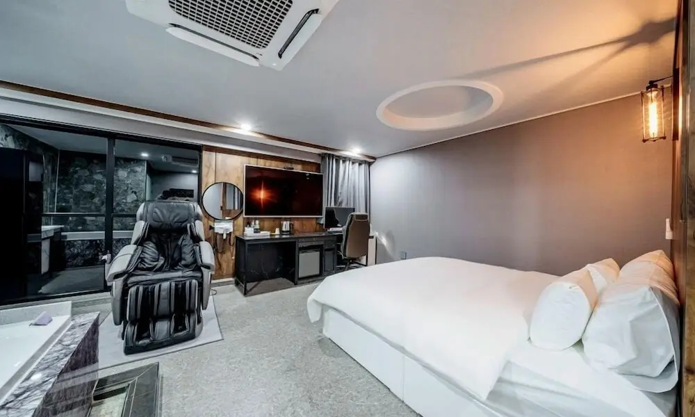 G7 Hotel