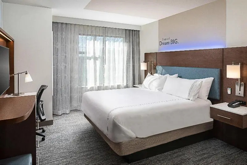 EVEN Hotel Shenandoah - The Woodlands by IHG