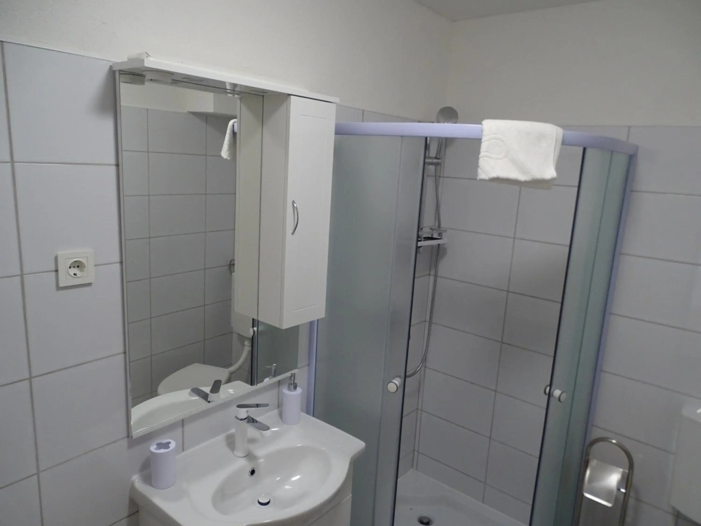 Job studio apartments