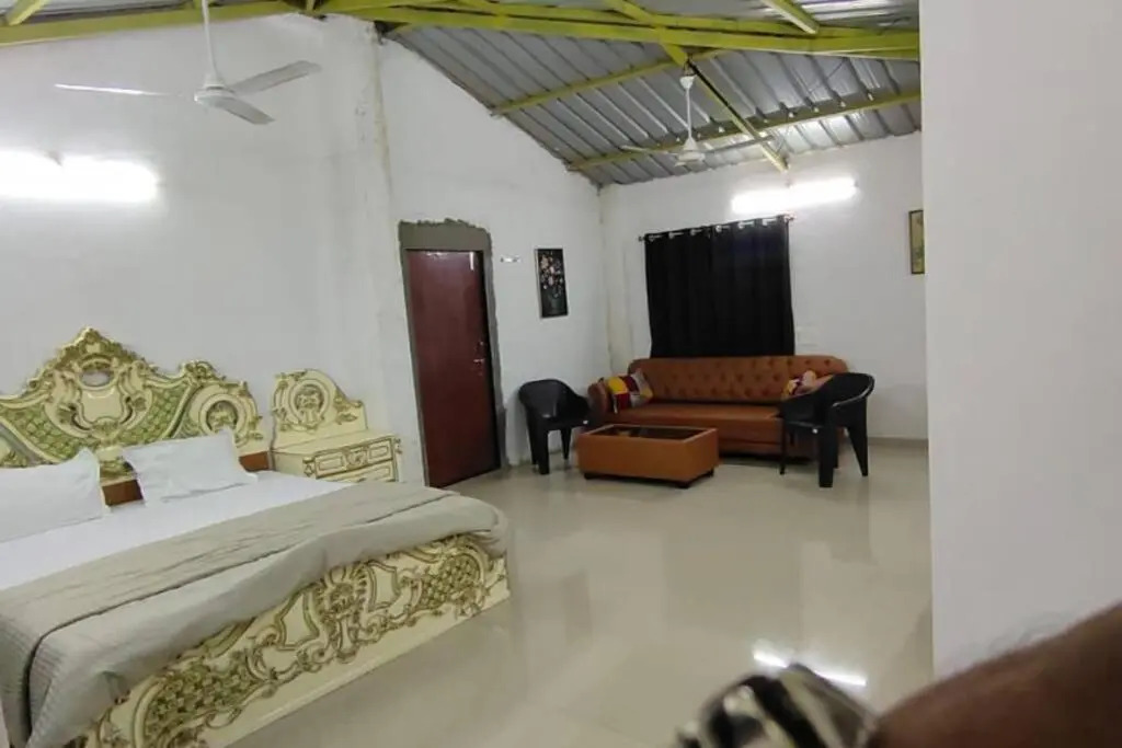 Hill View Residence Room no 7 Top floor City Homes