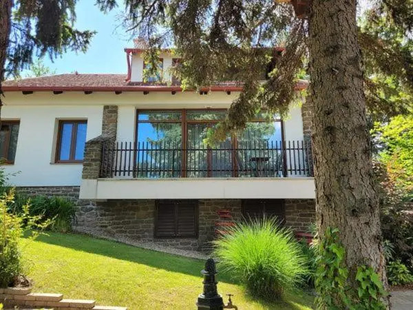 Hanga Vendégház