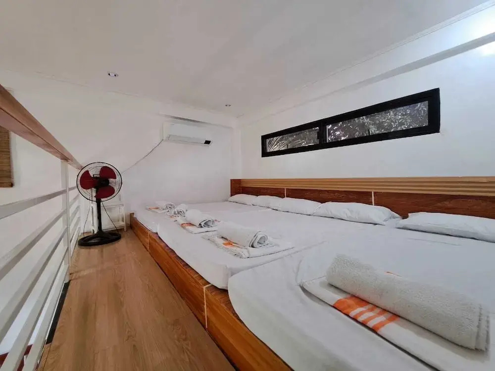 Govantes Guesthouse Loft Units