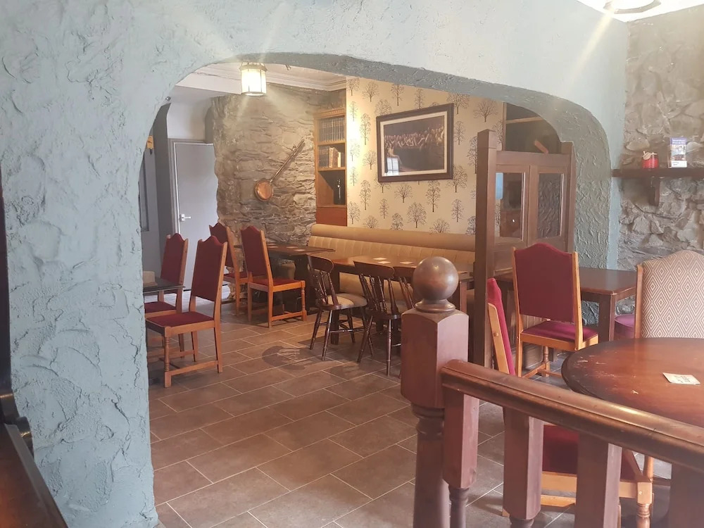Fairy Falls Hotel