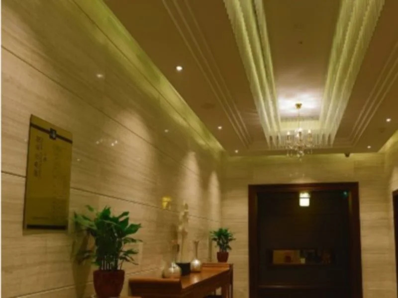 Linghang International Hotel