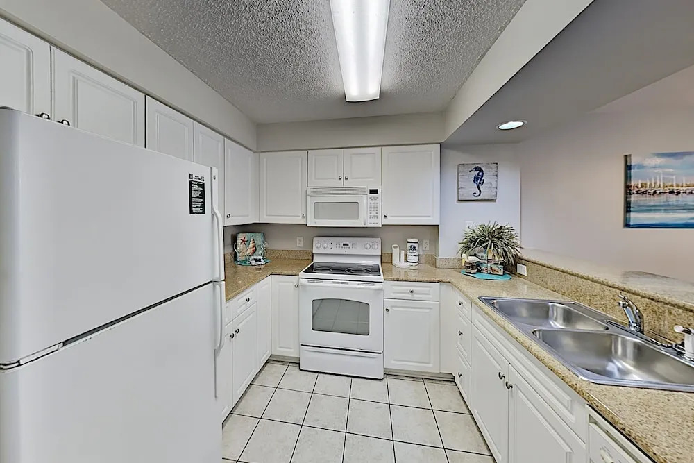 1101blue 2 Bedroom Condo