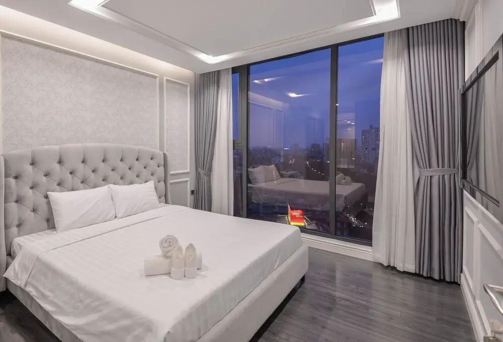 Luxury Apartment in Vinhomes Metropolis near Lotte